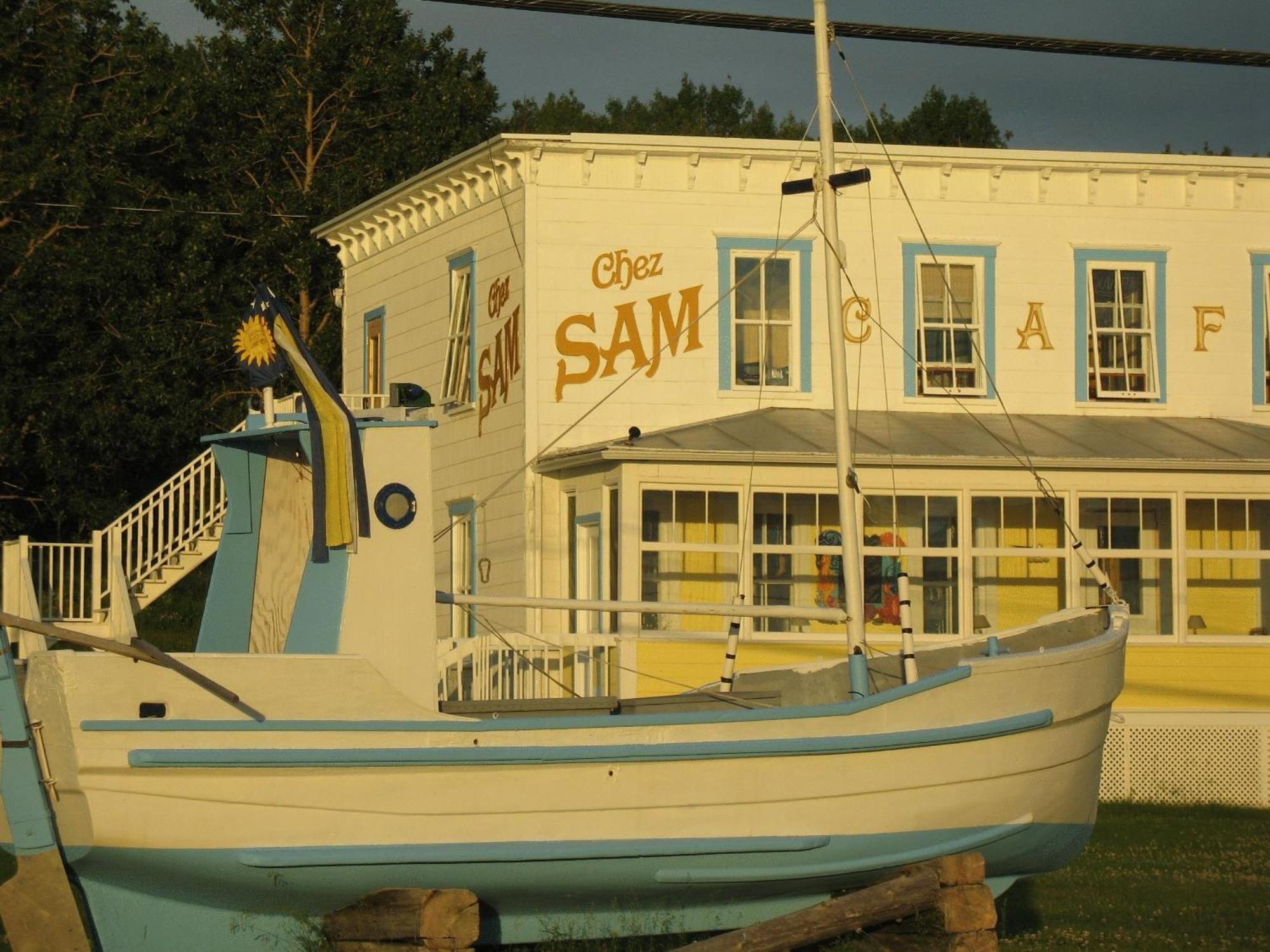Auberge Du Cafe Chez Sam Baie-Sainte-Catherine Dış mekan fotoğraf